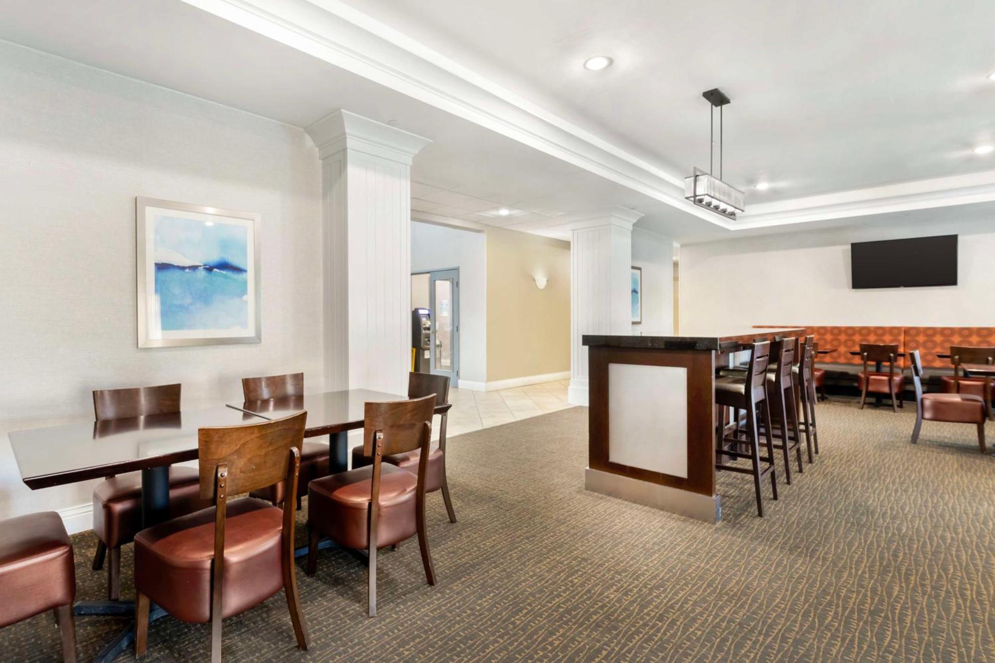 Best Western Plus Appleton Airport Mall Hotel Ngoại thất bức ảnh